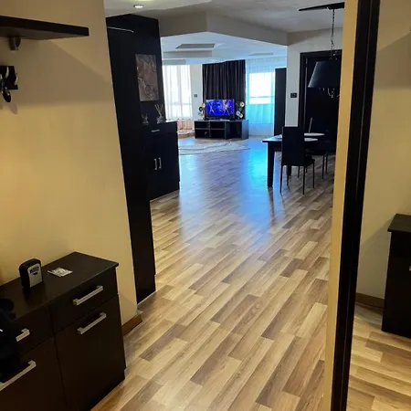 A Luxury Apartment,3 Bedrooms *